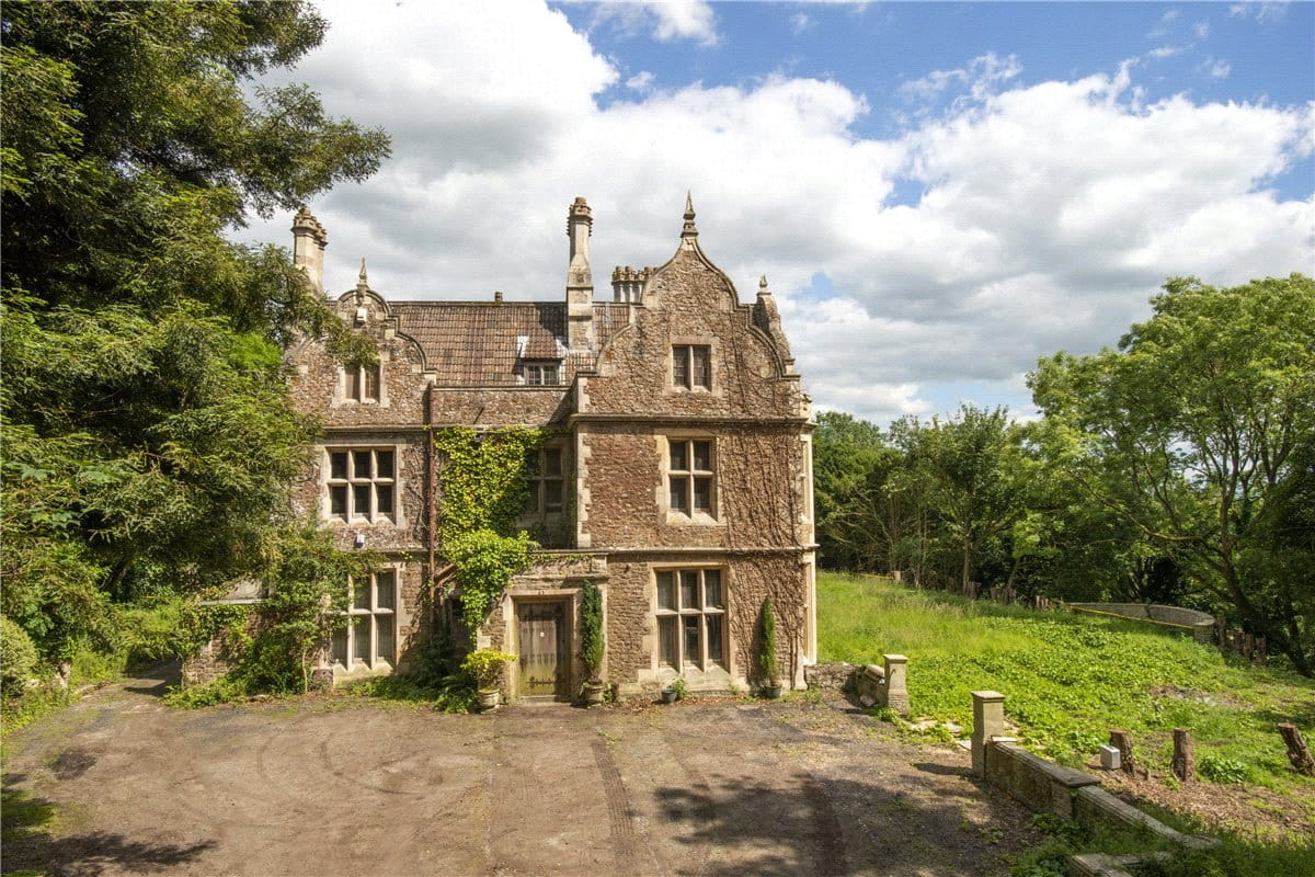 19 bedroom house, Bowden Hill, Lacock SN15 - Available