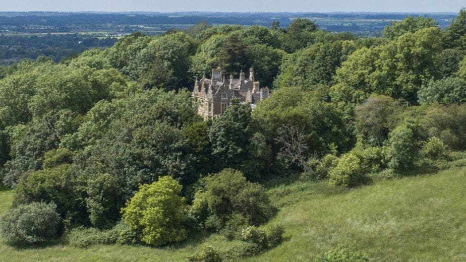 19 bedroom house, Bowden Hill, Lacock SN15 - Available