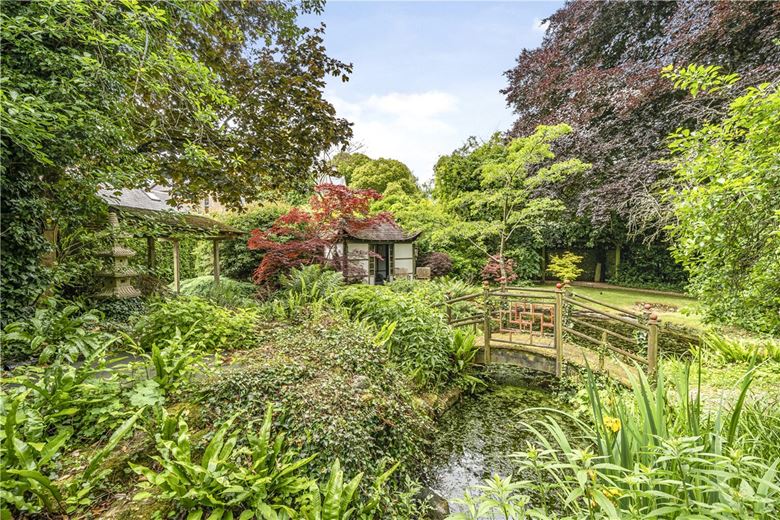 5 bedroom house, Church Road, Biddestone SN14 - Available