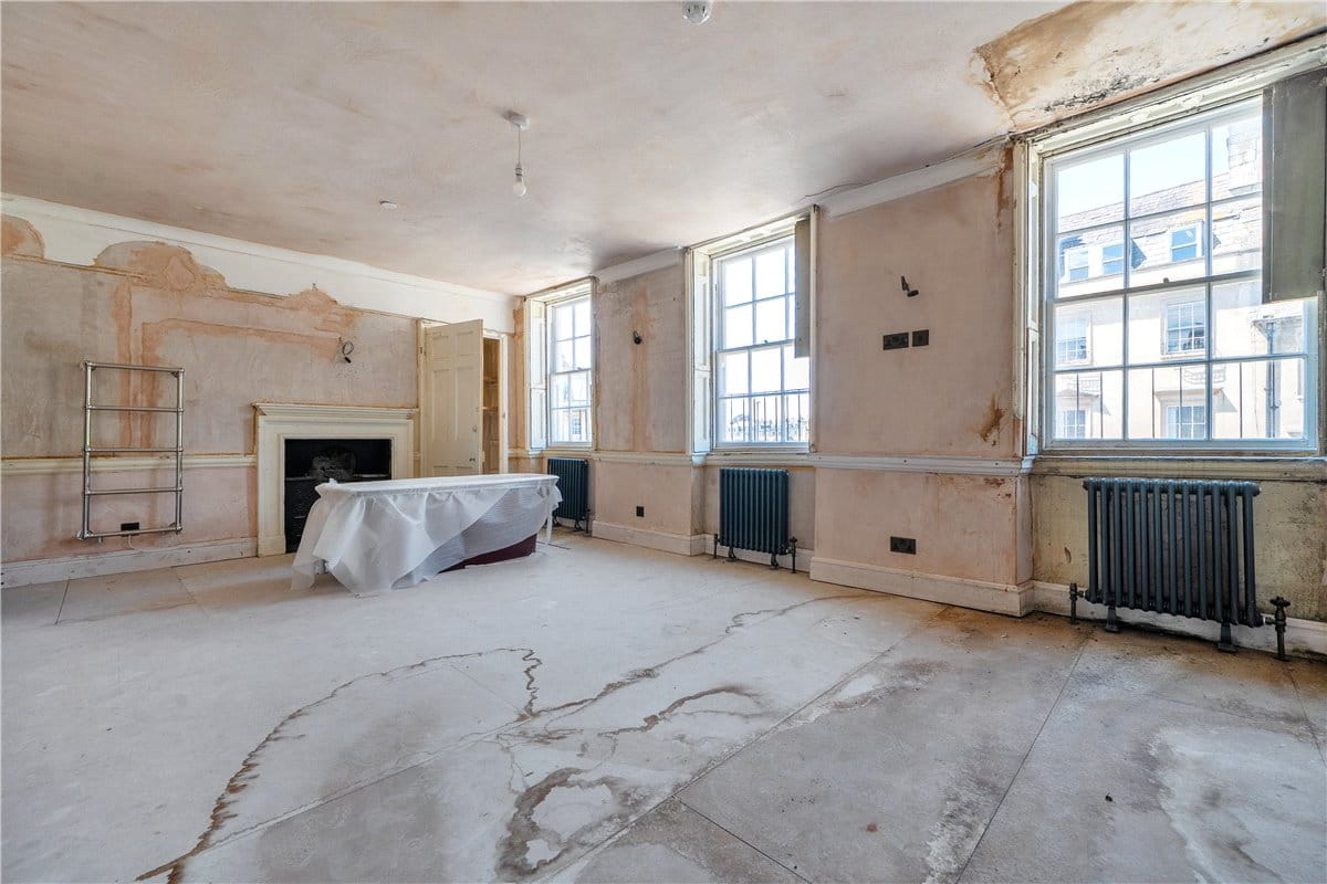 7 bedroom house, Bladud Buildings, Bath BA1 - Available