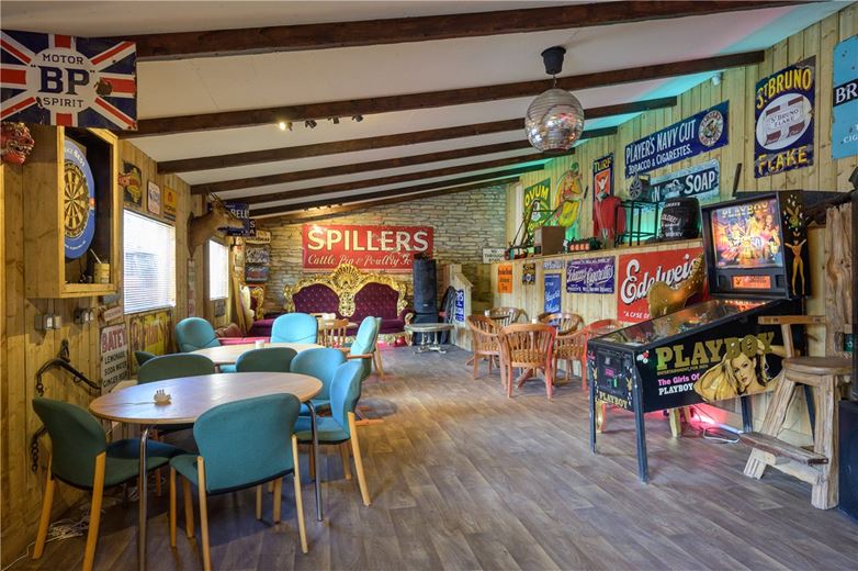 38 acres House, Siston, Bristol BS16 - Available