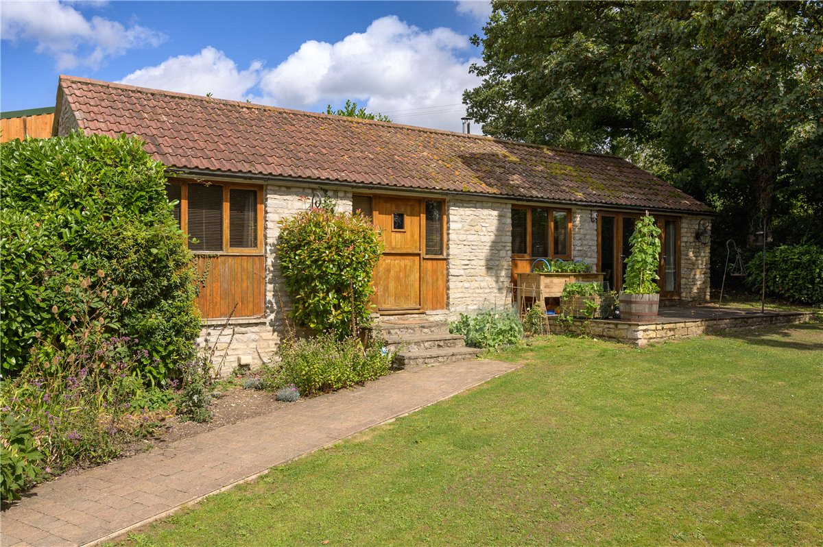 38 acres House, Siston, Bristol BS16 - Available