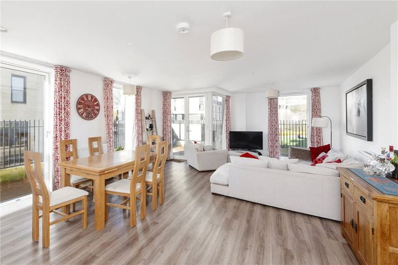 2 bedroom flat, Midland Road, Bath BA2 - Sold