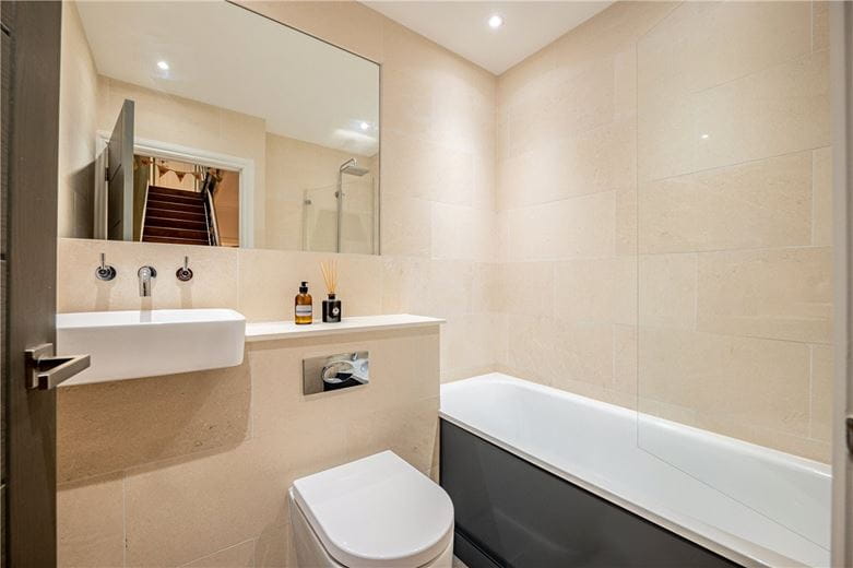 2 bedroom flat, Upper Oldfield Park, Bath BA2 - Sold