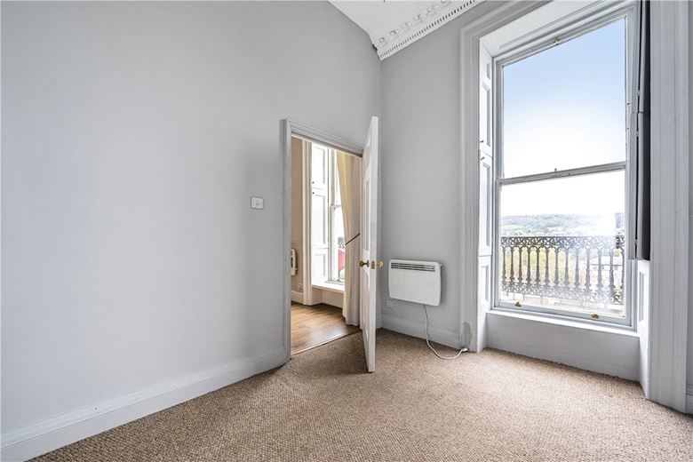 2 bedroom flat, Paragon, Bath BA1 - Sold