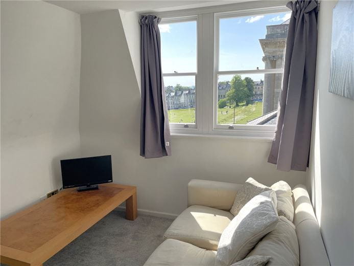 1 bedroom flat, Brock Street, Bath BA1 - Available