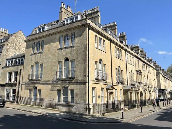 1 bedroom flat, Brock Street, Bath BA1 - Available