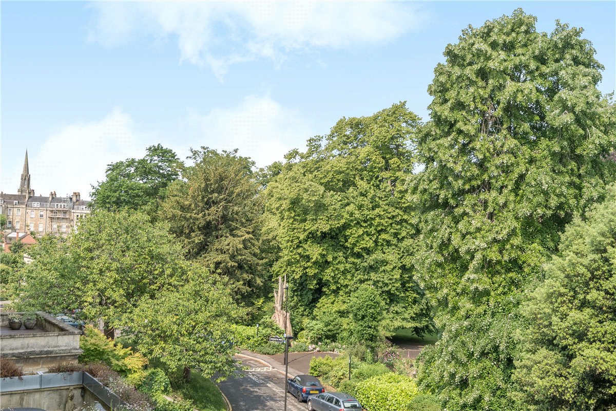 2 bedroom flat, Great Pulteney Street, Bath BA2 - Sold STC