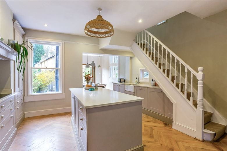 4 bedroom house, Daisy Bank, Bath BA2 - Available