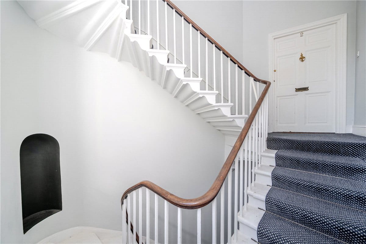 2 bedroom flat, Park Street, Bath BA1 - Available