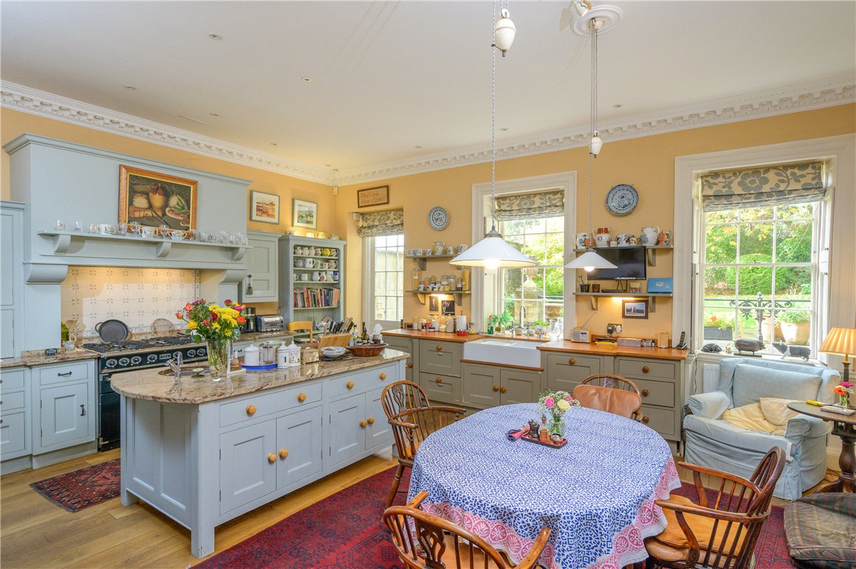 5 bedroom house, Queens Parade, Bath BA1 - Available