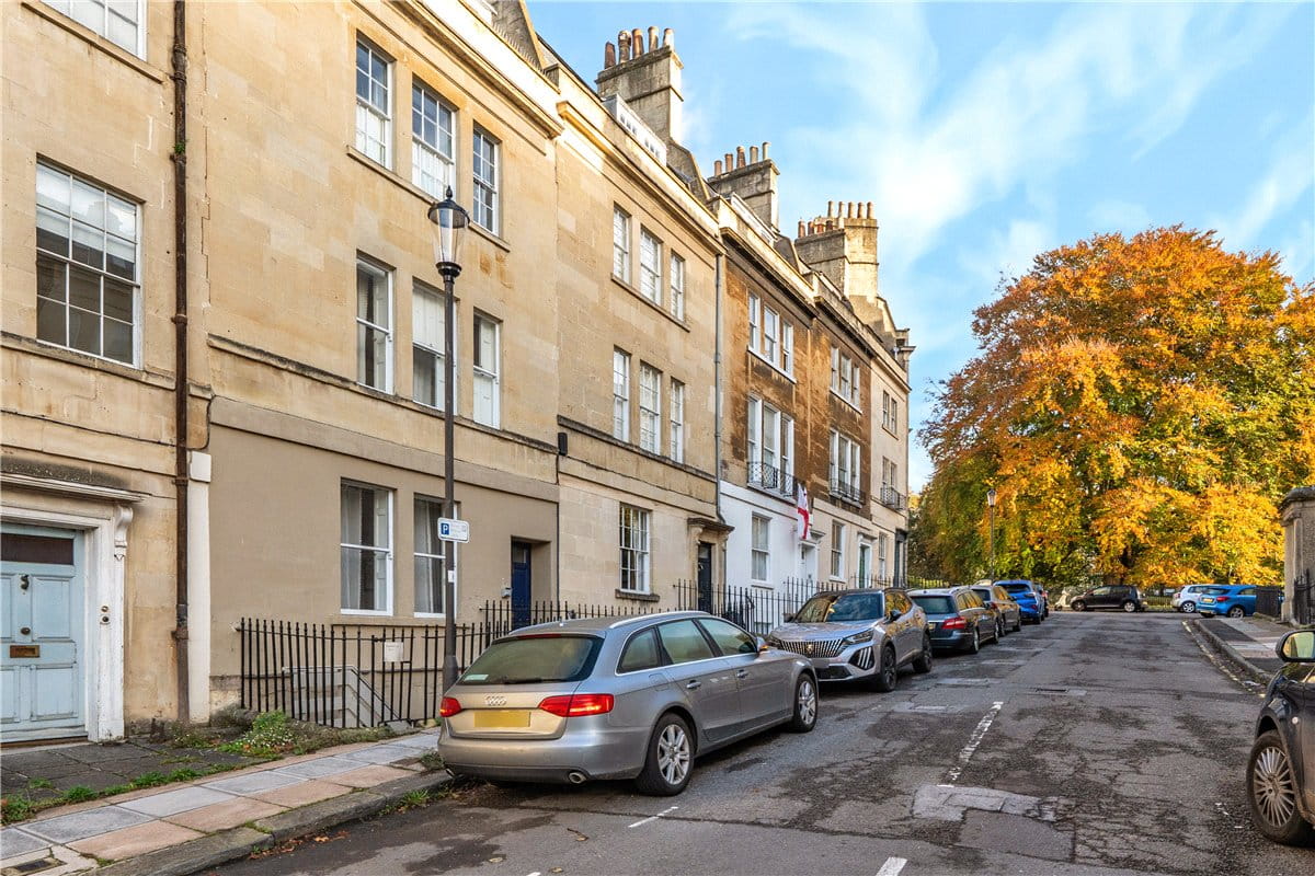 5 bedroom house, Marlborough Street, Bath BA1 - Available