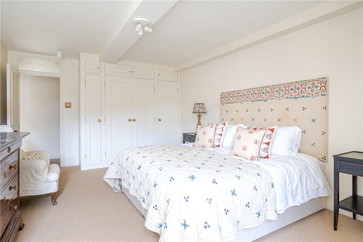 3 bedroom maisonette, Marlborough Buildings, Bath BA1 - Available