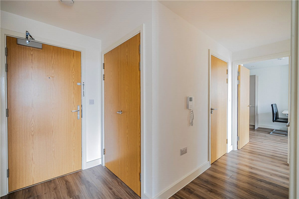 2 bedroom flat, Midland Road, Bath BA2 - Available