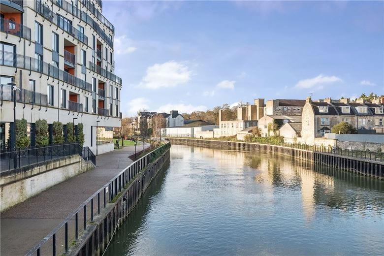 2 bedroom flat, Victoria Bridge Road, Bath BA2 - Available