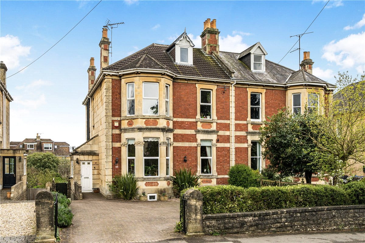 6 bedroom house, Combe Park, Bath BA1 - Available