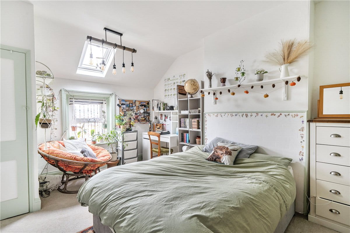 6 bedroom house, Combe Park, Bath BA1 - Available