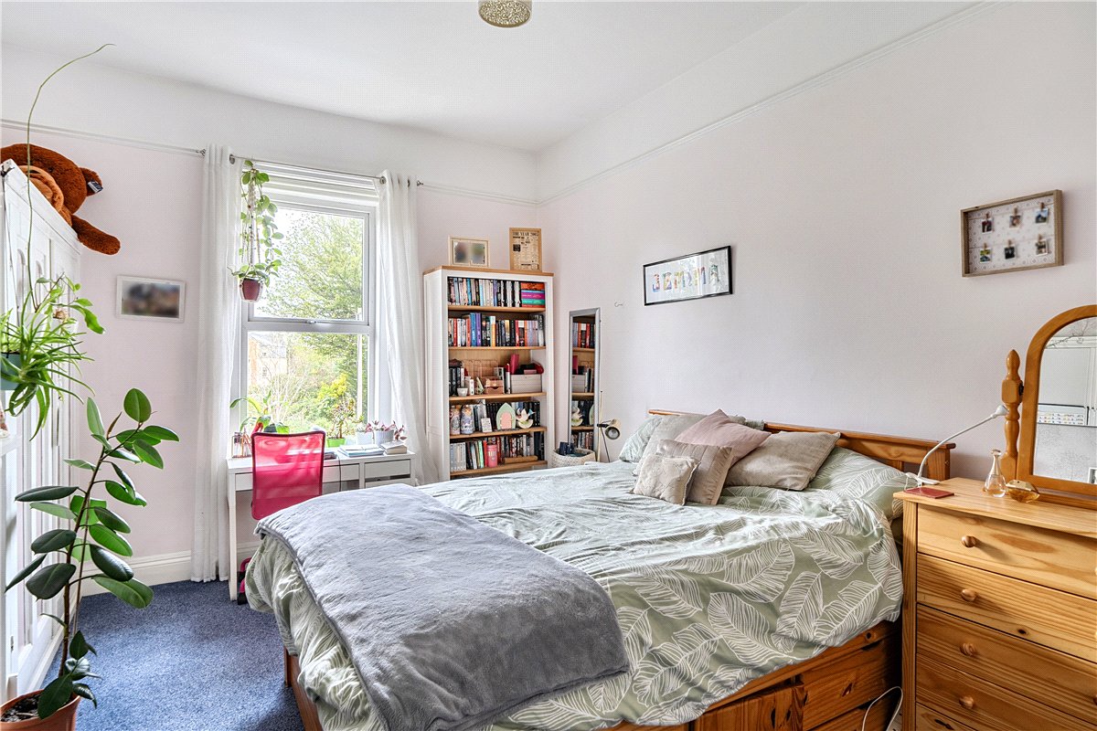 6 bedroom house, Combe Park, Bath BA1 - Available