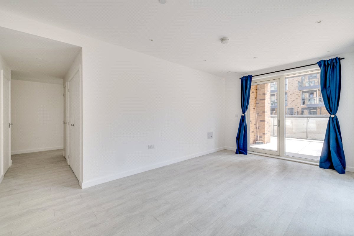 2 bedroom flat, Unity Lane, Hounslow TW3 - Available