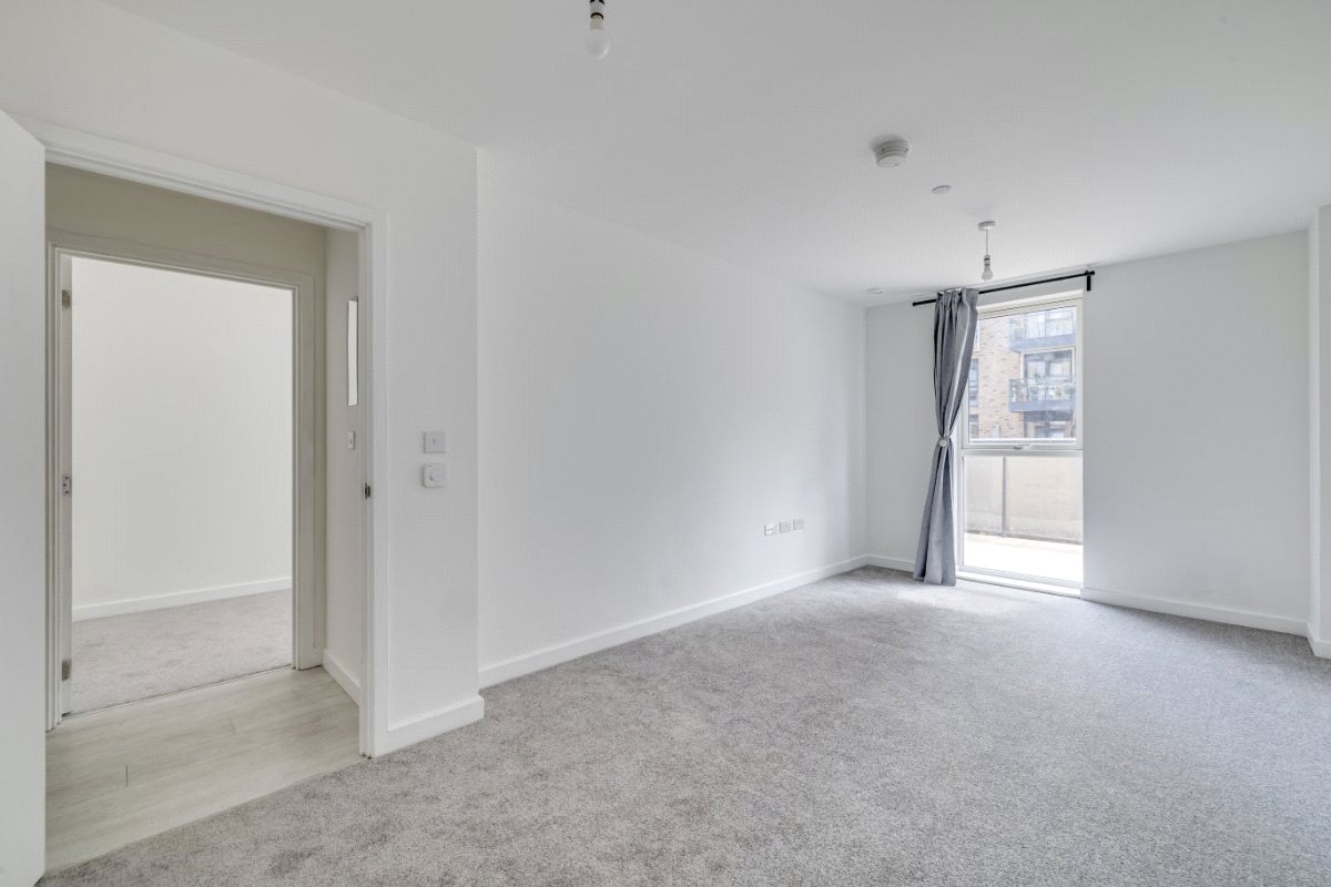 2 bedroom flat, Unity Lane, Hounslow TW3 - Available