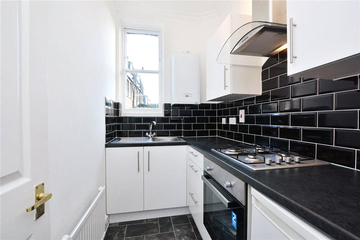 1 bedroom flat, Mortlake High Street, London SW14 - Sold