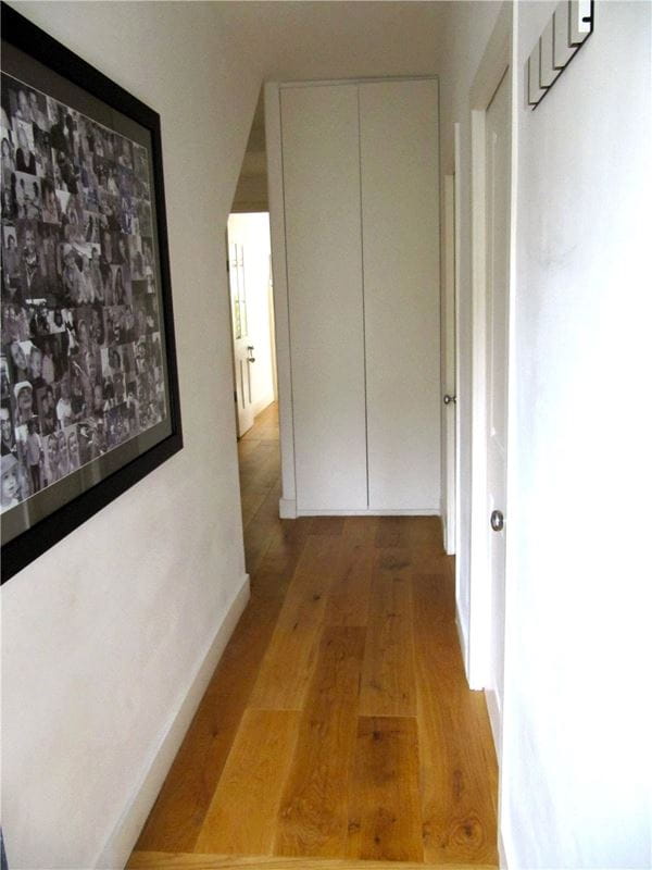 1 bedroom flat, Mortlake High Street, London SW14 - Sold