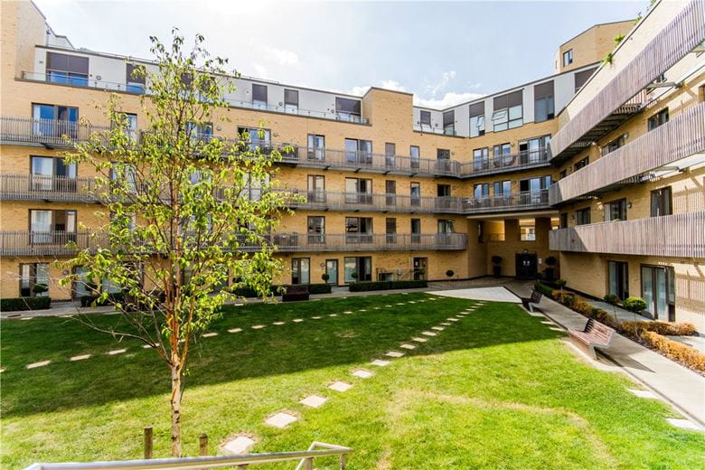 2 bedroom flat, Hills Road, Cambridge CB2 - Sold STC