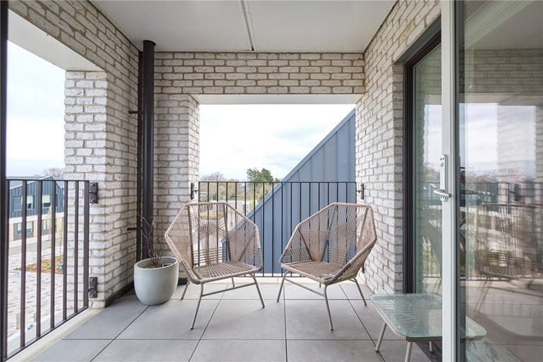 2 bedroom flat, Marleigh Avenue, Cambridge CB5 - Sold STC