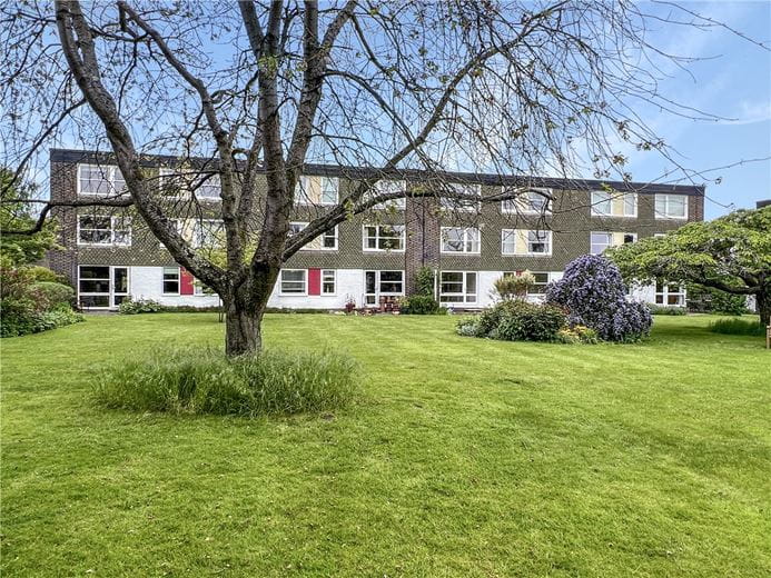 2 bedroom flat, Sherlock Close, Cambridge CB3 - Sold