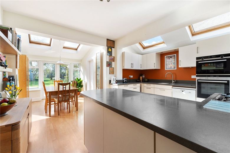 4 bedroom house, Gilbert Road, Cambridge CB4 - Sold