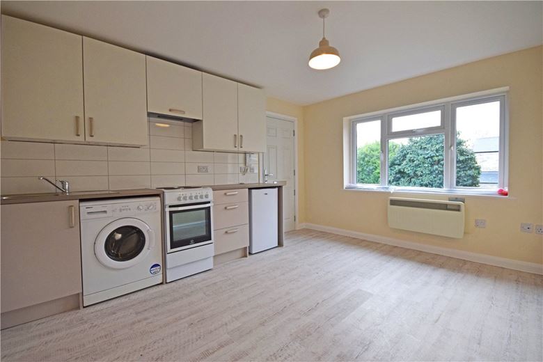 1 bedroom flat, Halifax Road, Cambridge CB4 - Sold