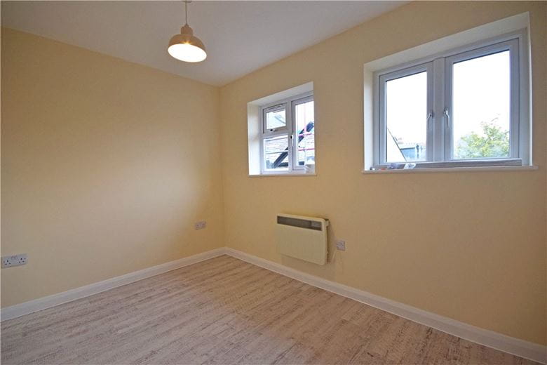 1 bedroom flat, Halifax Road, Cambridge CB4 - Sold