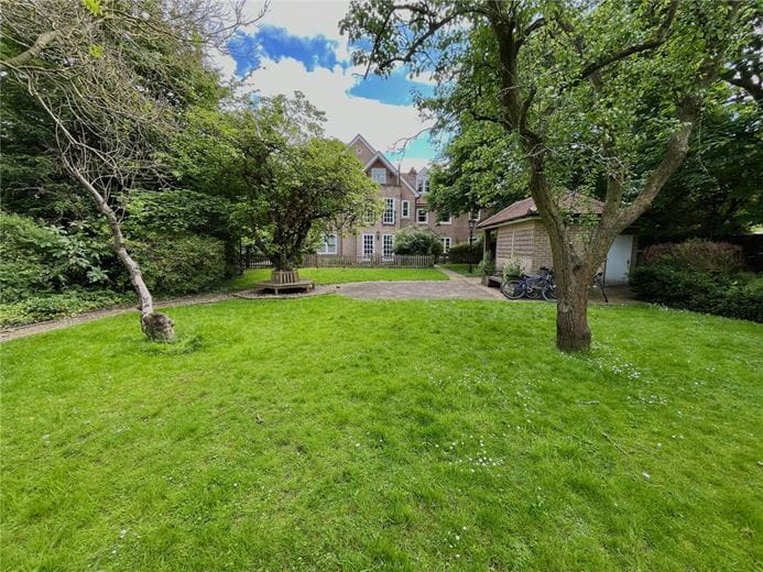 2 bedroom flat, Glebe Road, Cambridge CB1 - Available