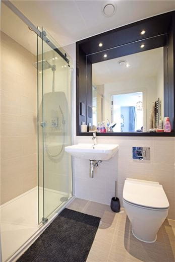 3 bedroom flat, Harrison Drive, Cambridge CB2 - Sold