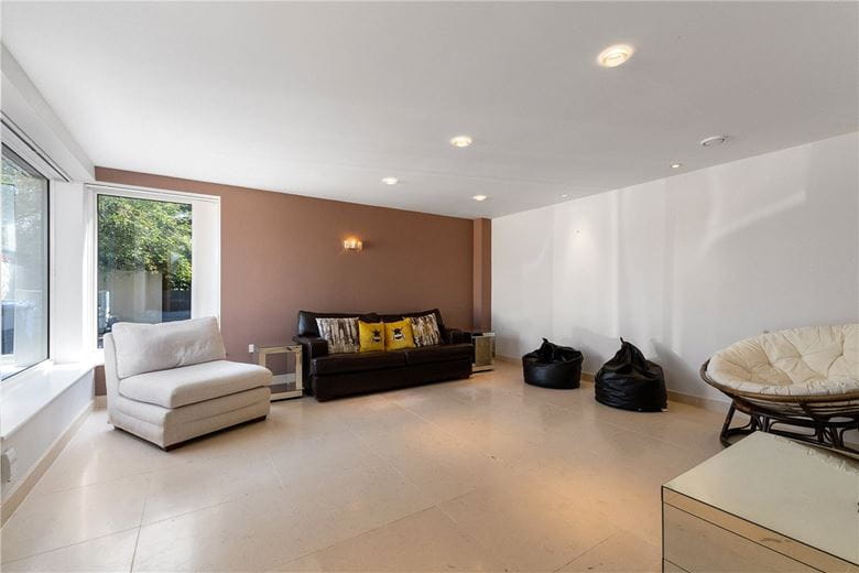 4 bedroom house, Mill Road, Over CB24 - Available