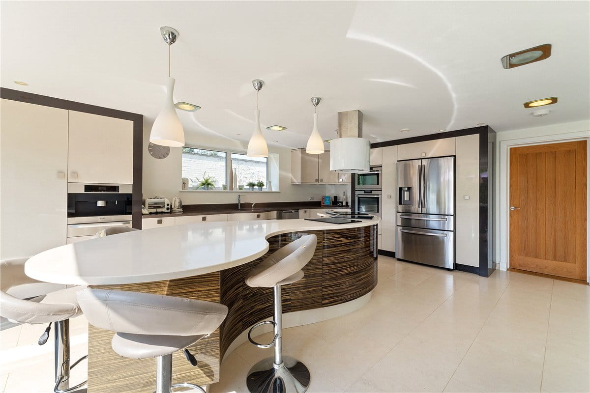 4 bedroom house, Mill Road, Over CB24 - Available