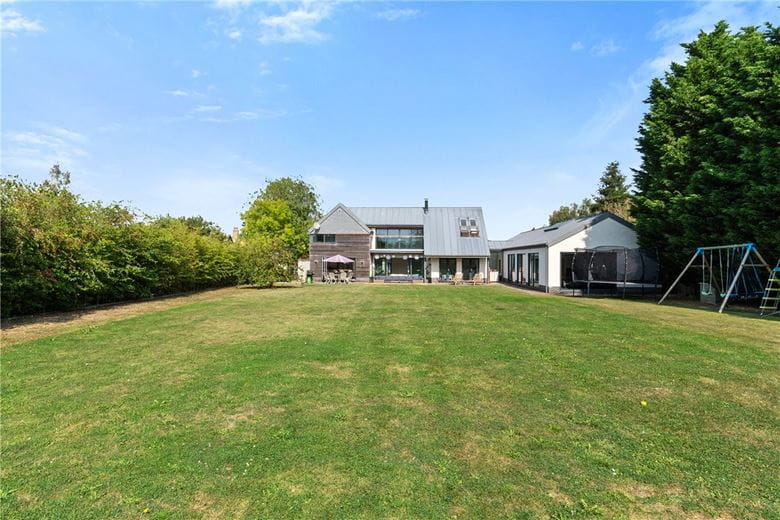 4 bedroom house, Mill Road, Over CB24 - Available