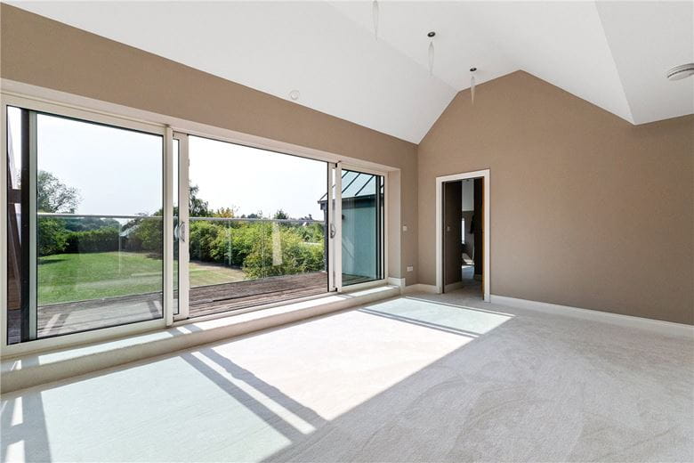 4 bedroom house, Mill Road, Over CB24 - Available