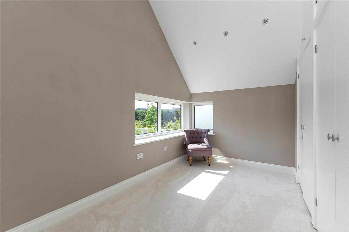 4 bedroom house, Mill Road, Over CB24 - Available