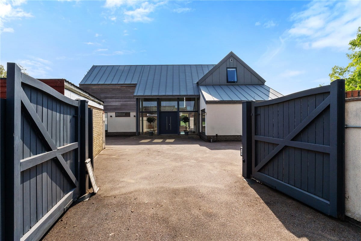 4 bedroom house, Mill Road, Over CB24 - Available