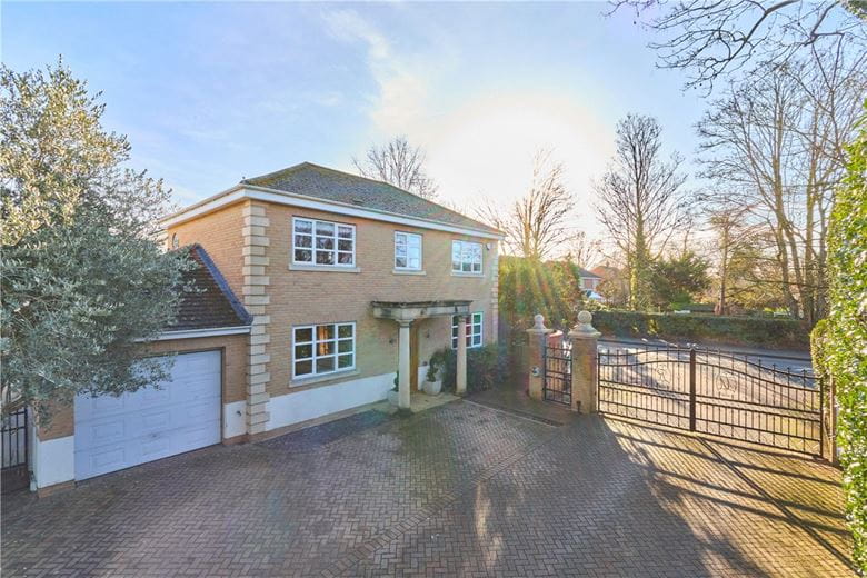 4 bedroom house, Mill Reef, Newmarket CB8 - Available