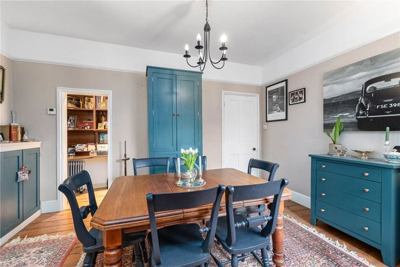 2 bedroom house, Selwyn Road, Cambridge CB3 - Sold