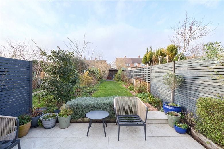 3 bedroom house, High Street, Cherry Hinton CB1 - Available