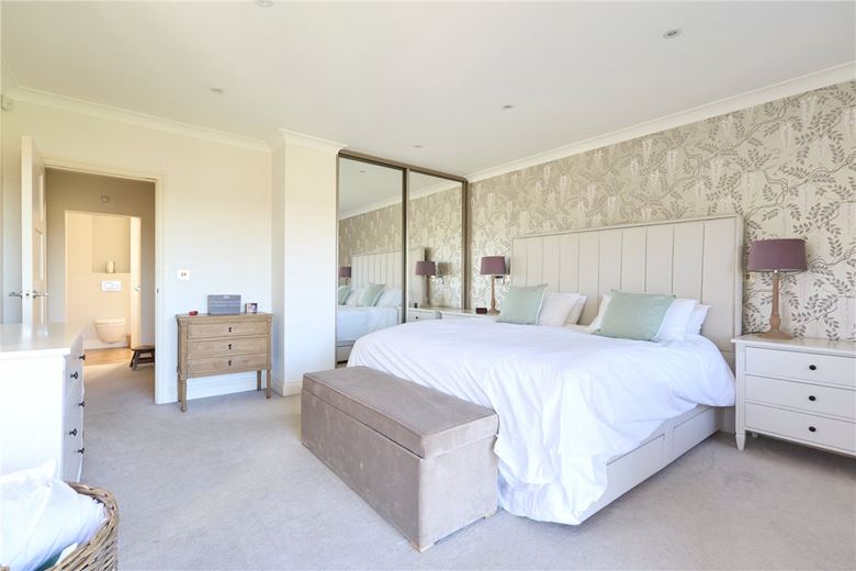 5 bedroom house, Centre Drive, Newmarket CB8 - Sold STC