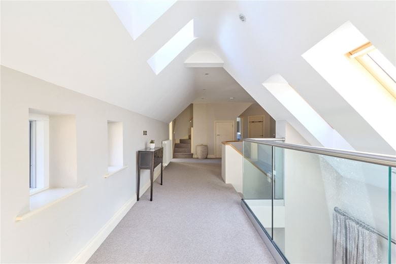 5 bedroom house, Centre Drive, Newmarket CB8 - Sold STC