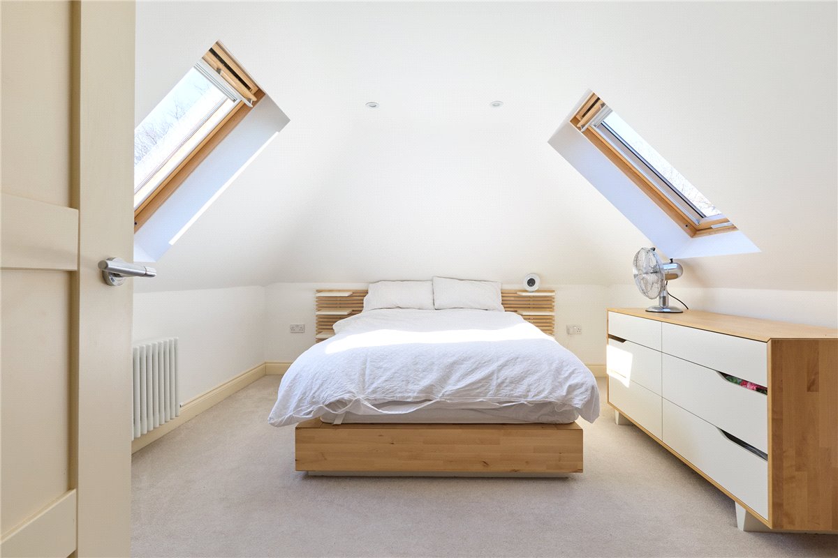 5 bedroom house, Centre Drive, Newmarket CB8 - Sold STC