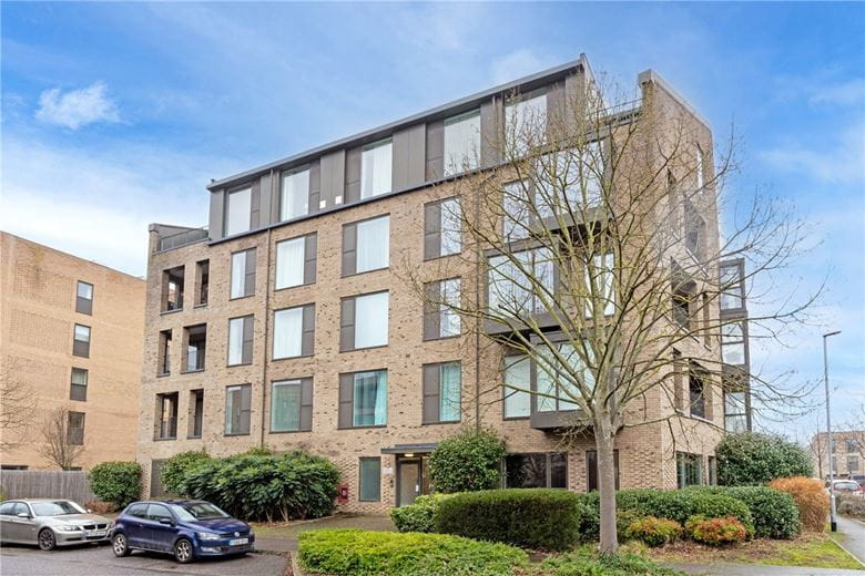 2 bedroom flat, Lime Avenue, Trumpington CB2 - Sold STC