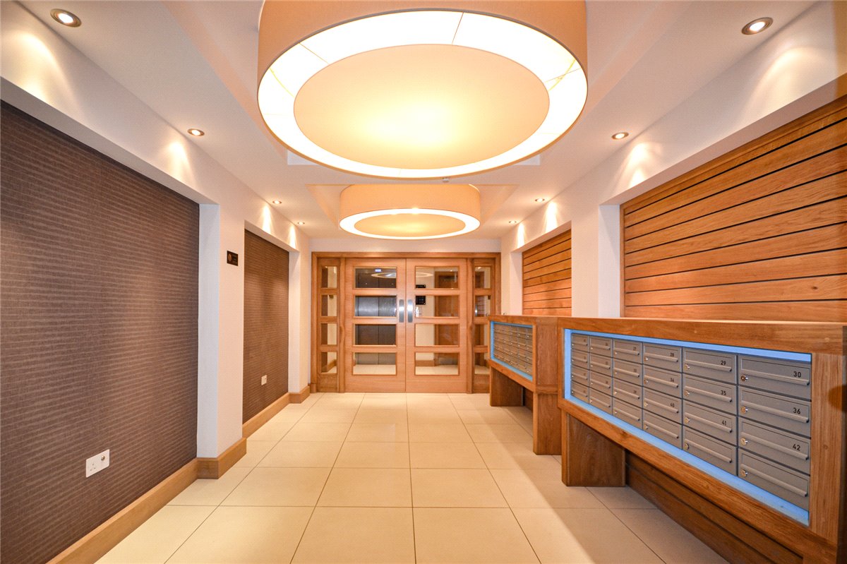 1 bedroom flat, Kingsley Walk, Cambridge CB5 - Sold