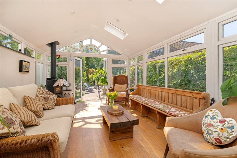 5 bedroom house, High Street, Melbourn SG8 - Available