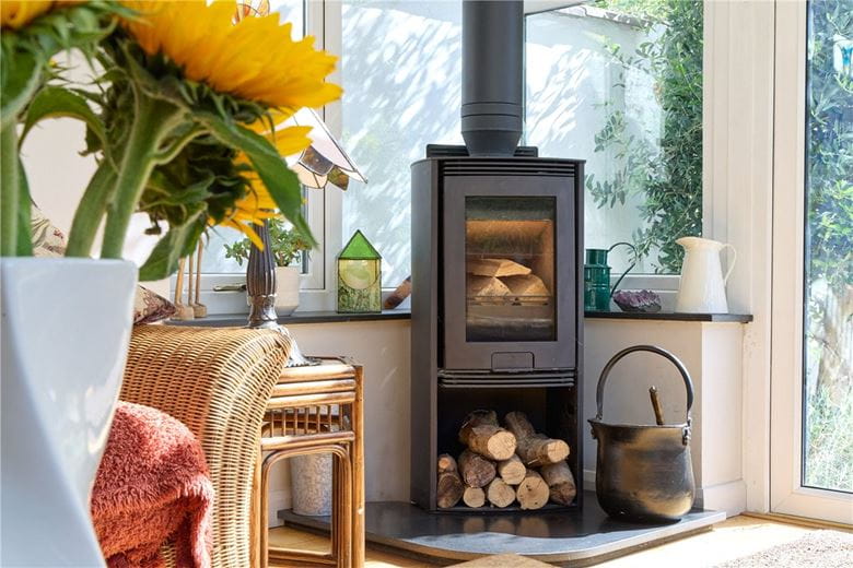 5 bedroom house, High Street, Melbourn SG8 - Available